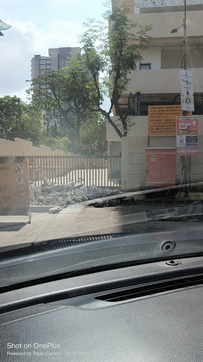 distantkarmaa's tweet photo. @mybmc @SanjayRupadhyay road concreting completed just 1 week before and is dug up again. Within 1 week? Can the failure of the system be more apparent than this? Residents suffered for nearly 6 months n again we suffer

Location Dev Nagar road , near sai baba nagar, Borivali https://t.co/jtp2KoeIUi