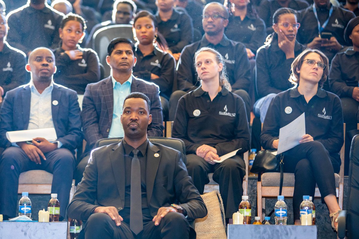 RwandaProcure's tweet photo. Yasabye abari aho  cyane cyane urubyiruko kwigira ku mateka  bakarwanya urwo rwango n'ingengabitekerezo ya Jenoside, hakimakazwa ubumwe bw'Abanyarwanda. https://t.co/UZYZzZgKdZ