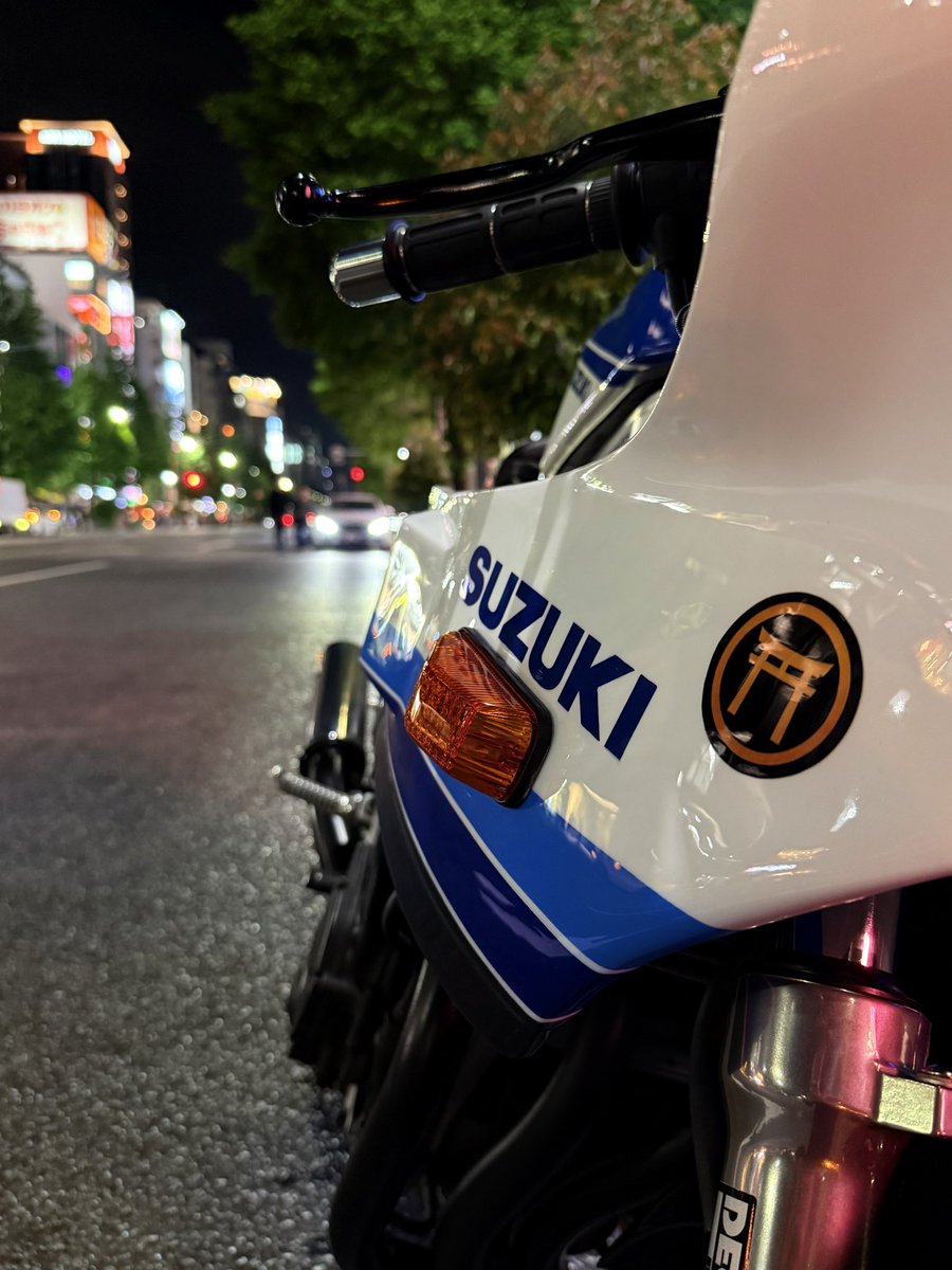 Ridar_ha's tweet photo. ボク人生の判断をぜーんぶ占いで決めることにした🔮🐶🐷w
#gsxr750 https://t.co/bkEE7J8Rll