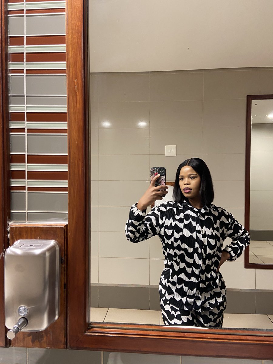 Tshegof7T's tweet photo. 💟🤍 https://t.co/8Do8I2t2KY