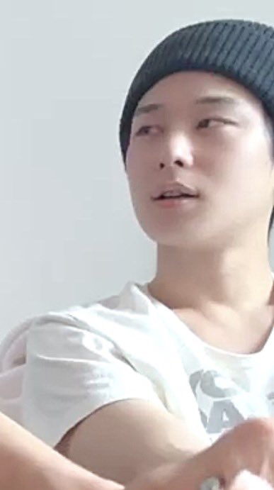 요와욯 tweet media