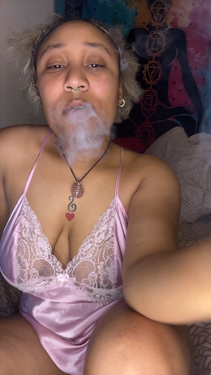 Yannie tweet media