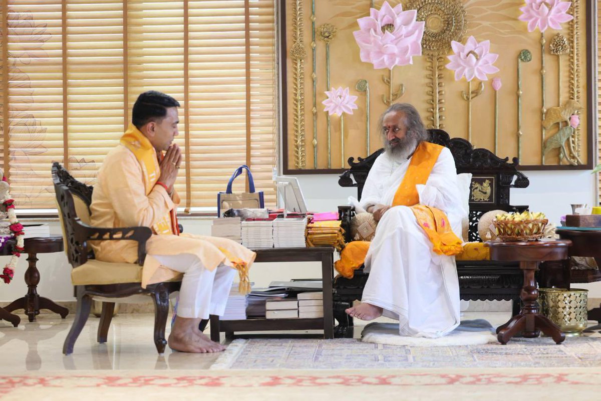 DrPramodPSawant's tweet photo. 📍Art of Living Ashram, Bengaluru

Had the privilege of an audience with @Gurudev Sri Sri Ravi Shankar Ji and sought his blessings. His guidance, message of wellbeing, spirituality, human values and global harmony continues to inspire millions across the world.

Pleased to witness “Love Moves the World”, a powerful short film showcasing the inspiring life, vision and humanitarian work of Gurudev Sri Sri Ravi Shankar Ji. Also witnessed the remarkable demonstration of the Intuition Process, a unique initiative empowering children and teenagers to unlock their inner potential, enhance intuitive abilities and make informed decisions with confidence.

The @ArtofLiving Foundation has made immense contributions towards stress-free living, social transformation, youth empowerment, environmental protection and humanitarian service at both national and international levels.

#ArtOfLiving