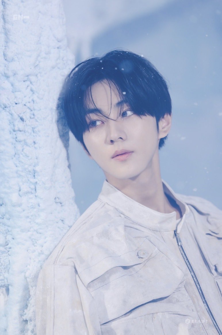 MMajunga59661's tweet photo. My fav colour is blue!

“쫓기던 날들, 주저앉던 날들 그리고 마침내 선언한 첫 날”

#OUR_GLOW_IS_7
#BLUE_MOON_7_DESTINY https://t.co/ljtLsWb83T
