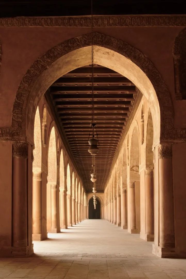khaled_rog's tweet photo. New to photography Master the rule of thirds first – place your subject at the grid intersections for balanced, eye-catching shots! https://t.co/jCPhEWtXcg