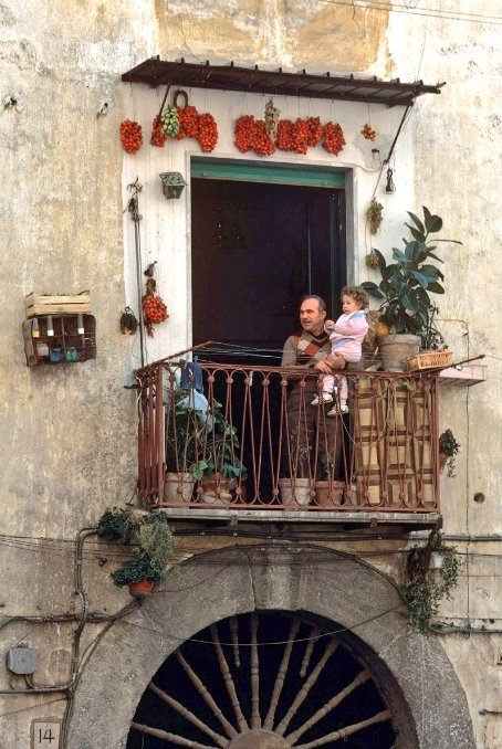 LucillaGiannot1's tweet photo. 📷 Bill Hocker - South Italy, 1986🎀 https://t.co/bbfxV5QxI1