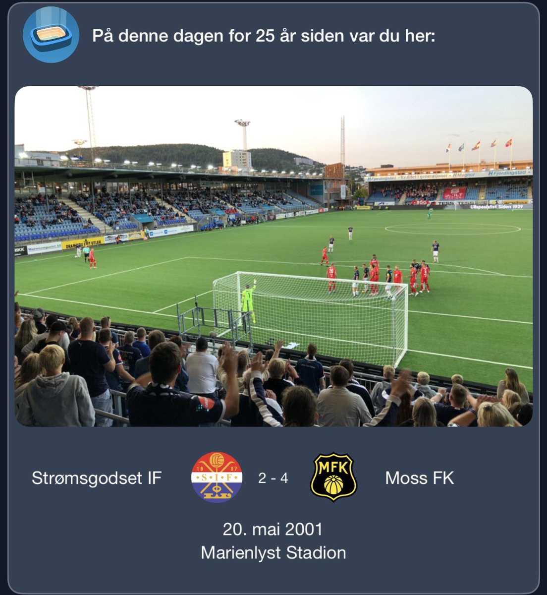 paabortebane's tweet photo. I dag, 20. mai, er det klink nøyaktig 25 år siden farfar tok meg med på min første fotballkamp: @godset v @MossFK1906 på Marienlyst.
Et kvart århundre senere møtes de igjen. Én divisjon ned, i byen jeg har slått meg ned. I dag skal jeg gå til bortekamp⚽️
#Godset https://t.co/8ITynLl3Re