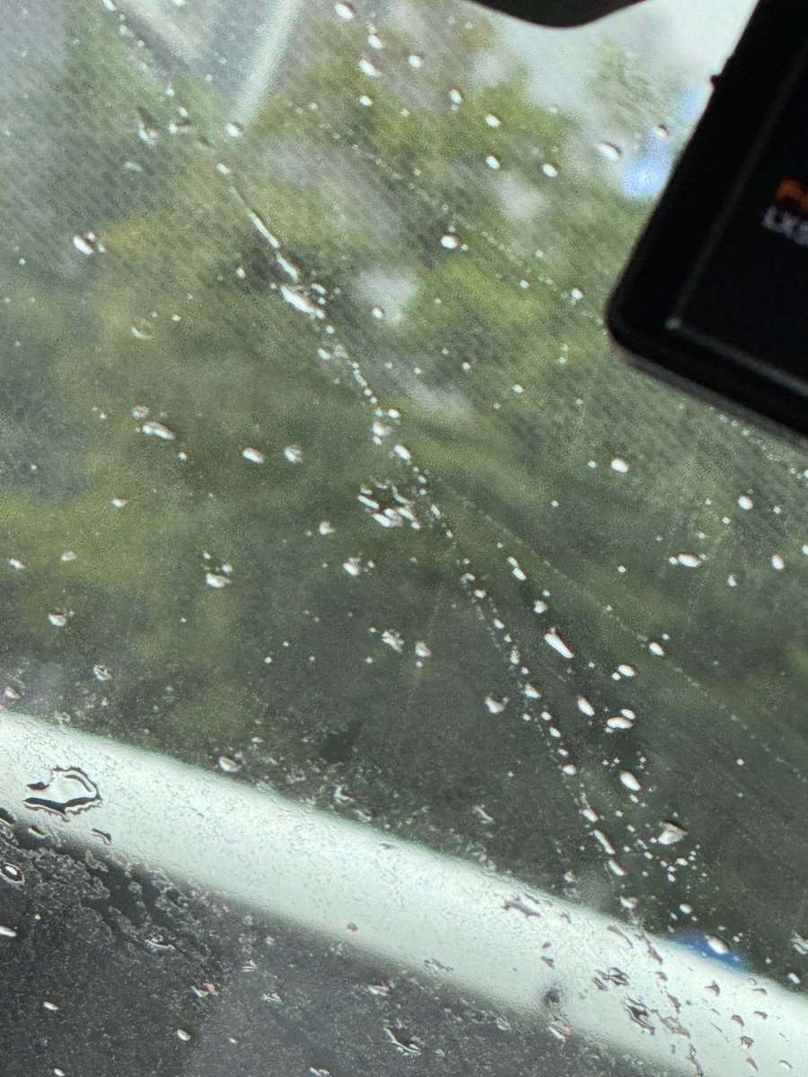 MJ__heart's tweet photo. 260520 

비 온다~ 우산 챙기자ㅠ

(묜주니 보고싶어서 흐르는 내눙물이에ㅏㅏㅠ😭🤣
#엠제이 #MJ #김명준 #아스트로 #ASTRO https://t.co/hl68jFKBo9