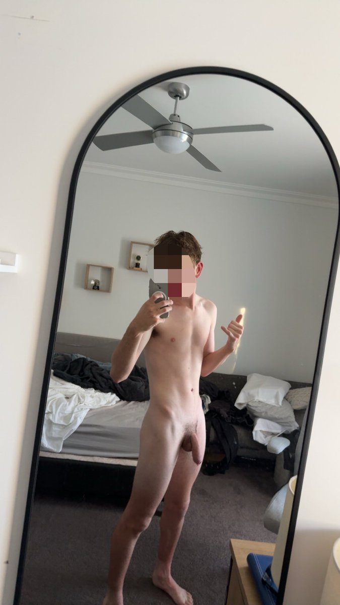 Aussie twink tweet media