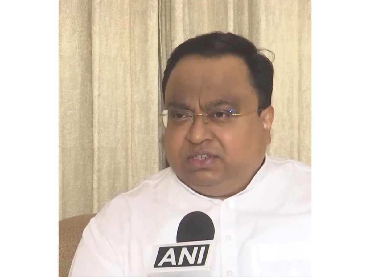 ani_digital's tweet photo. "Jan Aushadhi centres staying open during chemist protest a positive step": BJD's Sasmit Patra
Read @ANI Story | https://t.co/rokMqXHOma
#JanAushadiCentres #ChemistProtest #PharmaciesStrike #SasmitPatra #BJD https://t.co/iCvcRy70qW