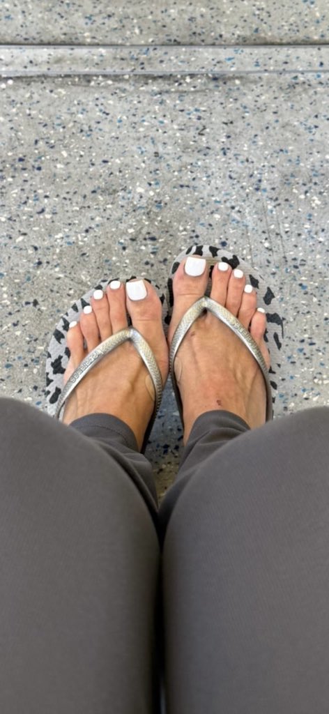 Longtoes26 tweet media