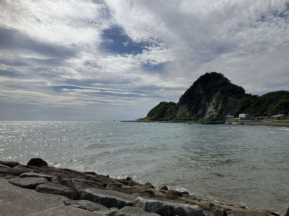 yumeragicamp's tweet photo. 今日はのんびり休むつもりが
なぜかなりゆきつで温泉♨️に来ちゃった🤣

来ちゃったからには
海鮮食べまくっちゃるぞ🦞
温泉入りまくるぞ🙌 https://t.co/65fz39T6Rz