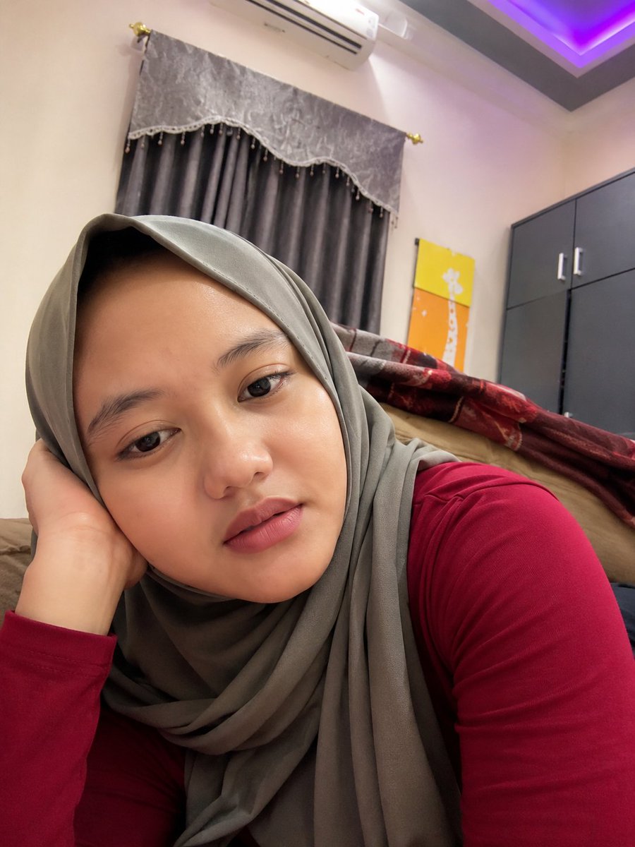 lelearnes's tweet photo. Ganggu kk ngerjain skripsi
https://t.co/3KGqqJfv4z
https://t.co/YcVNplDvyE

Indo lokal viral rabu pagii indomaret setelah 22 QRIS GoPay budi utomo ES BATU Bedanya Kangkung Menlu Guru Indonesia KAYA RAYA https://t.co/FhWwkJbcEq