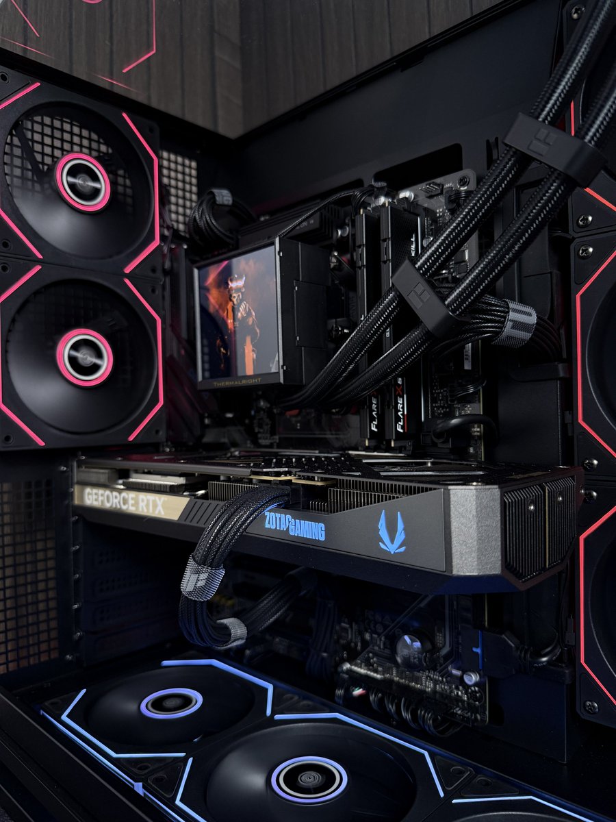 PC TechZ tweet media