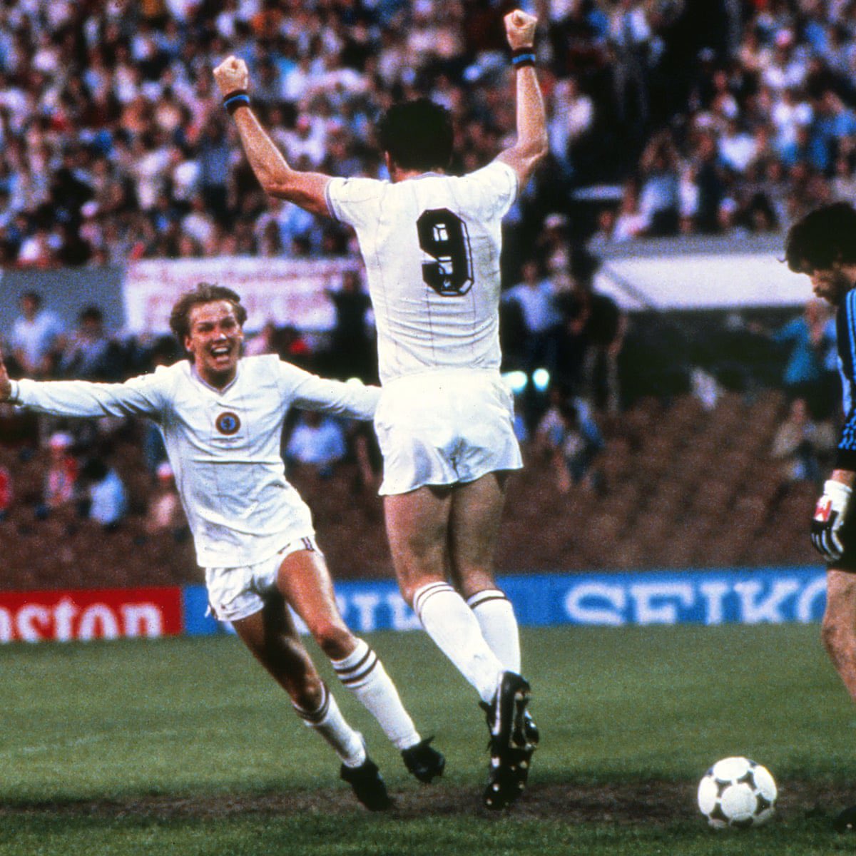 3Retro_Football tweet media