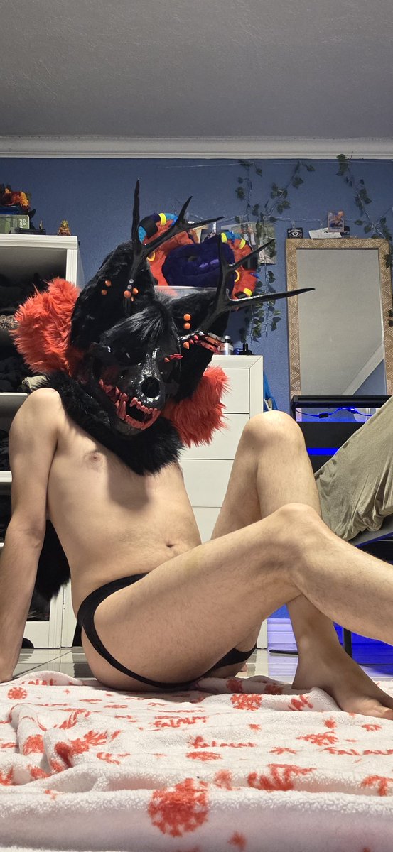 GayPunk_ReyesAD's tweet photo. Wolfy hours also hai hai hai hai 
#mursuit #nudity #furrynsfw #murrsuiter #furryporn #gay #nsfw https://t.co/Is1rXNzdMC