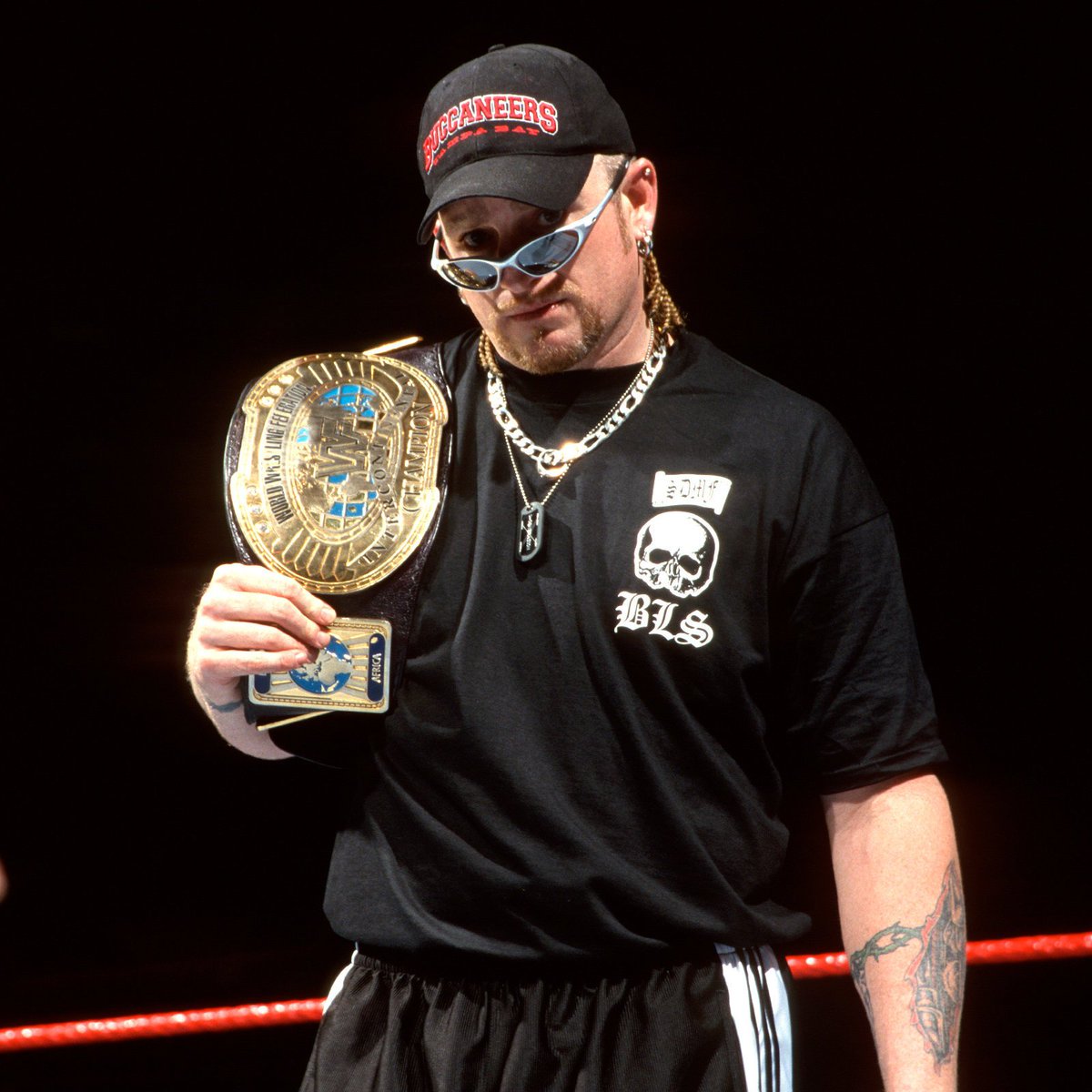 WWFWrestling1's tweet photo. Intercontinental Champion of the day: Road Dogg - Won the Intercontinental title on March 15, 1999. This title run lasted 14 days. 🏆 #WWF #WWE #RoadDogg https://t.co/SNAlf3uWqv