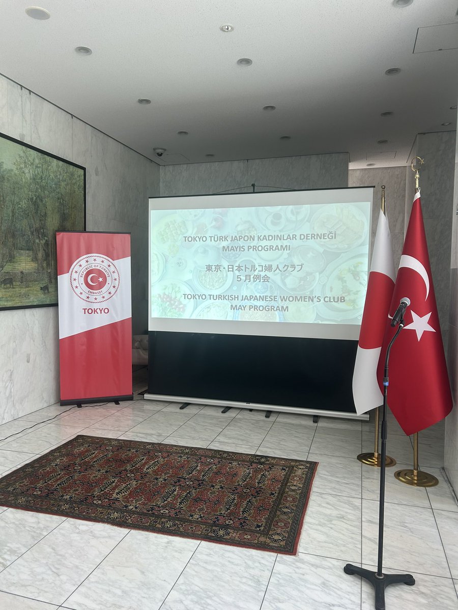 KunoHanako's tweet photo. 実は来月からパートナーの駐在帯同でトルコに3年ほど住むことになりました🇹🇷

そんな関係で今日はトルコ大使館の大使公邸にて婦人会のパーティにお邪魔してきました✨

トルコ式の豪華な朝食カフヴァルトゥに舌鼓を打ちこれからのトルコの生活が楽しみになりました🥹

トルコでも頑張ってきます🔥 https://t.co/s8QhIrJK9M