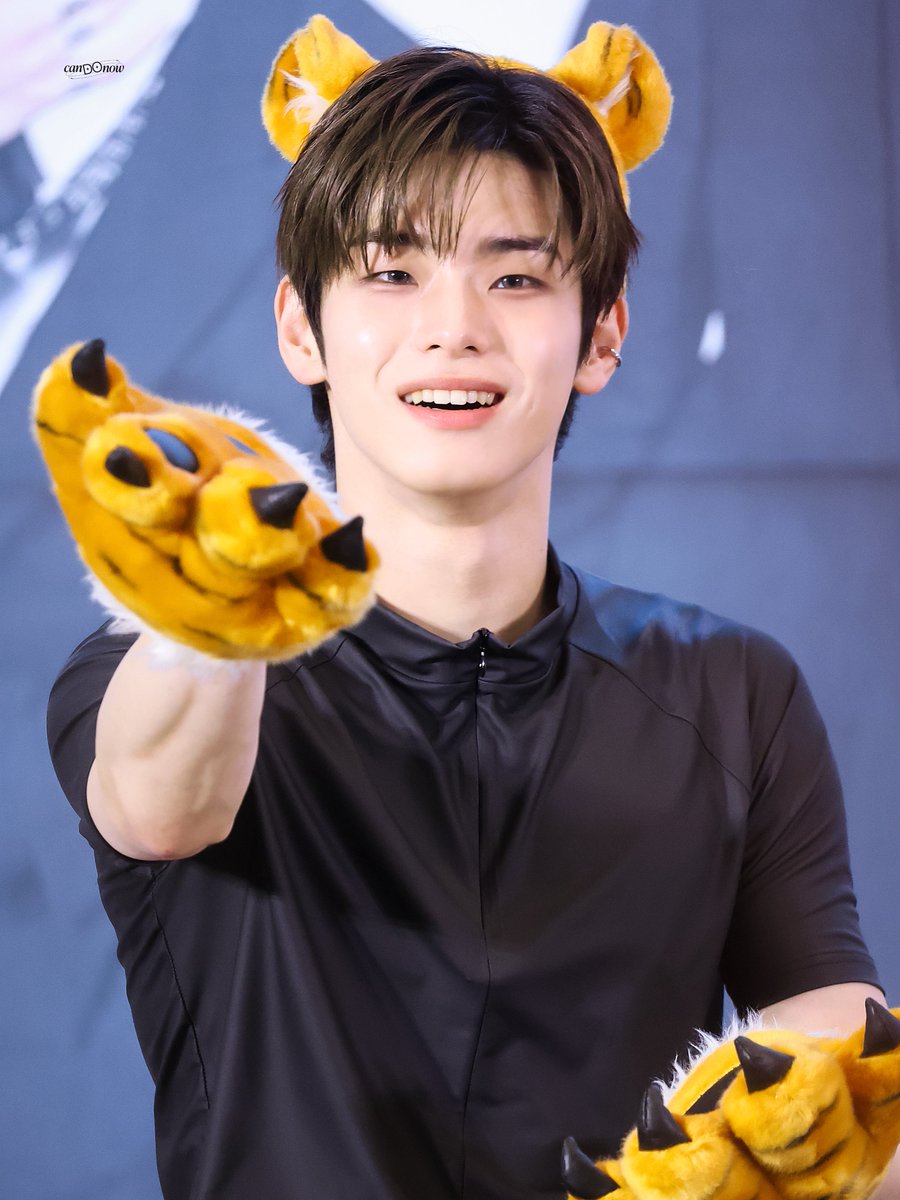 canDOnow_'s tweet photo. 20260516 수원 공팬 🐯
#82MAJOR #김도균 https://t.co/k1i3Qu7ltj