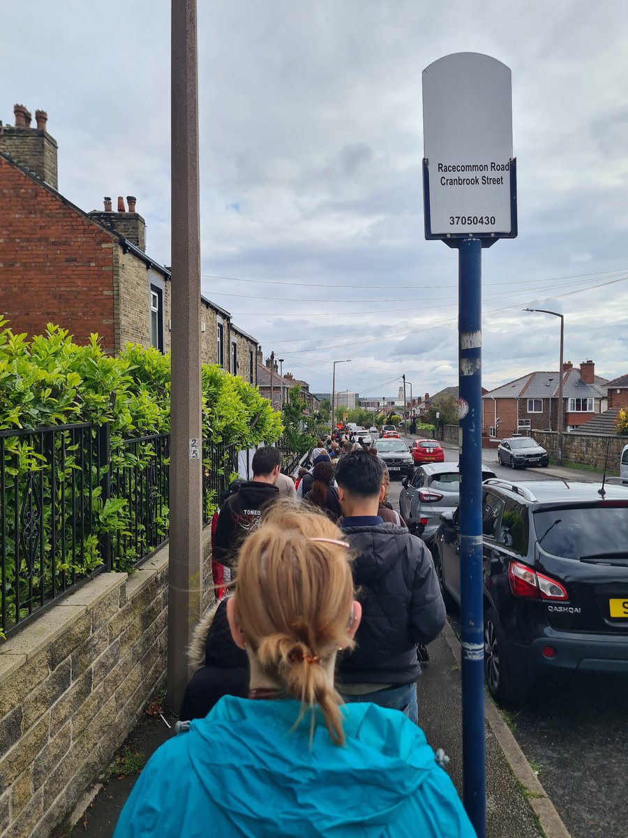 Bodaciousbees's tweet photo. Fantastic turnout for our walking bus this morning https://t.co/sKZrrzprUh
