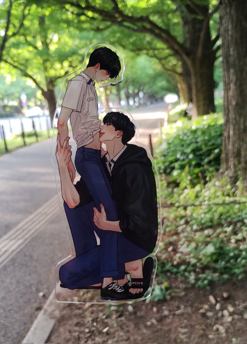 おくのひ tweet media