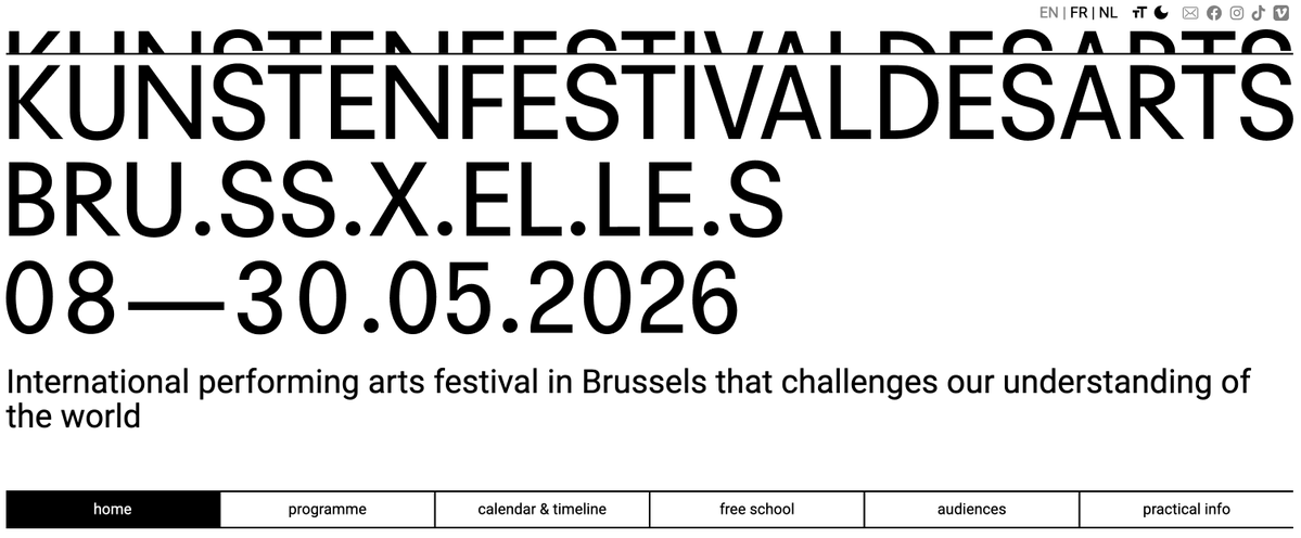 obk's tweet photo. Zalig, het is weer het kunstenfestivaldesarts. Hele mooie tweetalige samentrekking. We hebben er thuis nog een paar, de kinderen eten graag 'kippoulet' of 'thontonijn', en we rijden over de snelweg langs borden met 'rappelherhaling' ❤️ 🇧🇪 https://t.co/34j0zpkDIH
