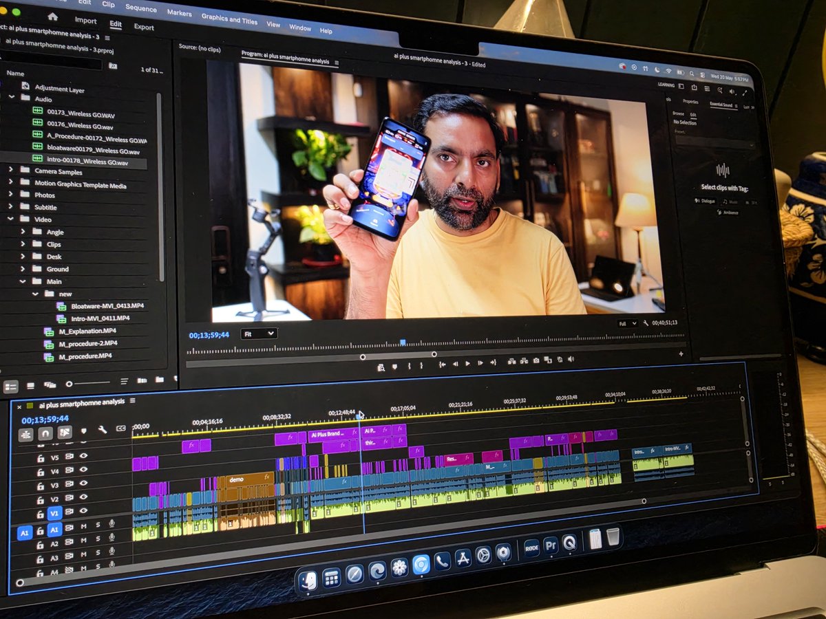 ParasmeSaurabh's tweet photo. 40 min video..going live on Sunday.  hope u will love to see how i spend my 45 days in a single video alone..

Note : I am going to show what no one has ever shown for a smartphone .

how brand plays with innocent buyer. https://t.co/z6LMY8a103