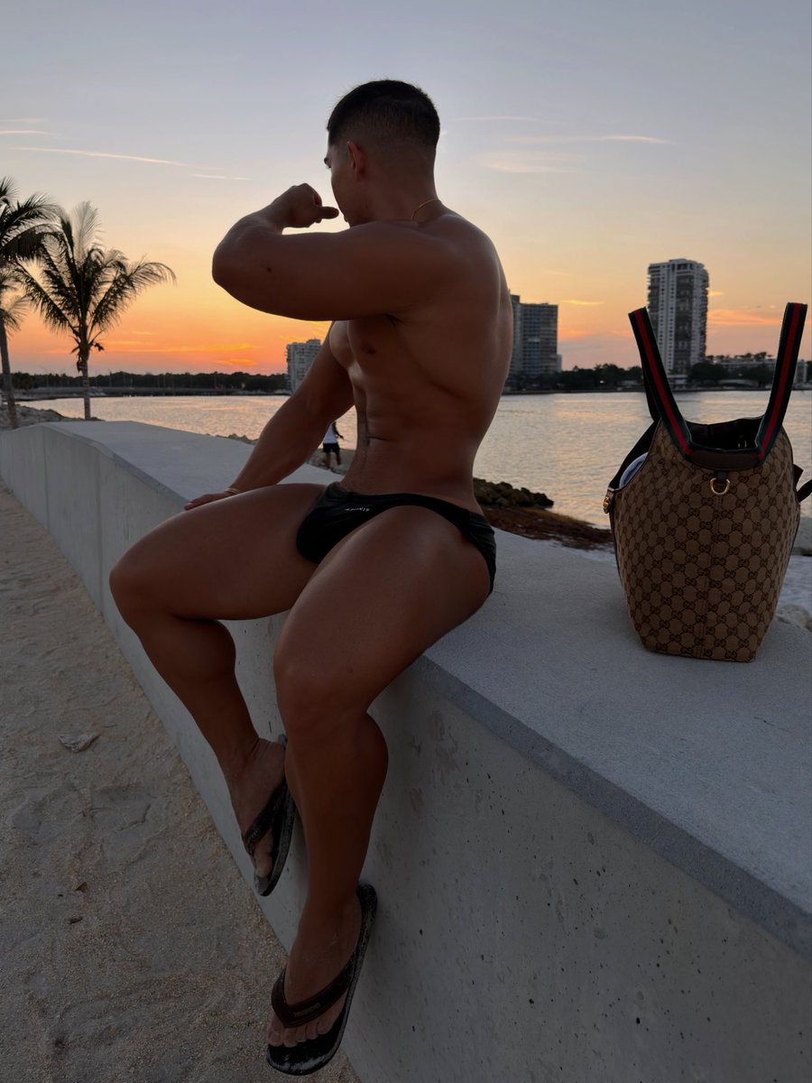 itsvarone's tweet photo. Good morning BB🔥
How are you today?

https://t.co/e2V1BSQVSP
New content 🤤🔥🔥 https://t.co/ikTnGCVe7P