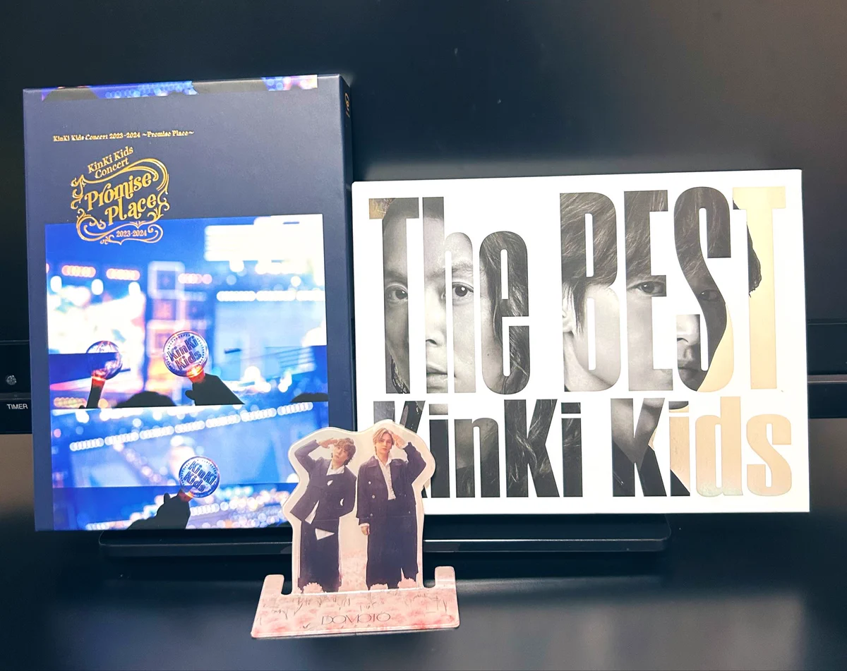 PINK na platformě X: „「The BEST」 「KinKi Kids Concert 2023-2024
