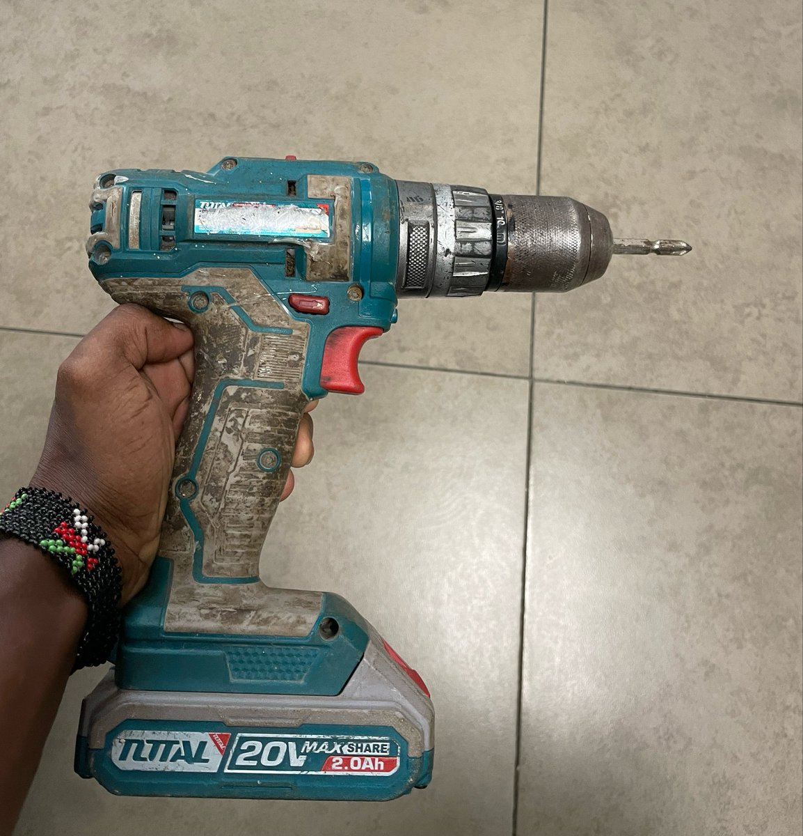 Iano5_'s tweet photo. Show me something that you use at work https://t.co/v0V32TbbYt