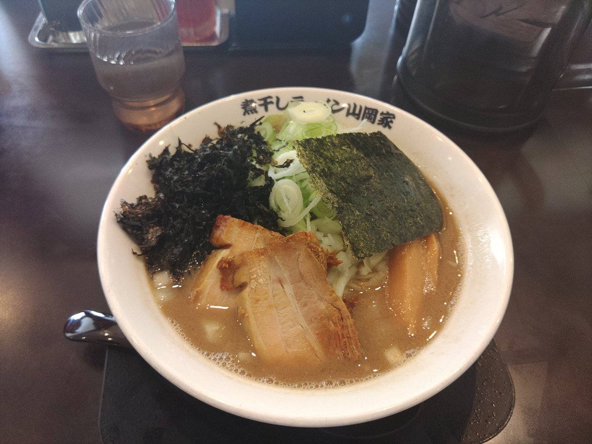 8O1blO2YS0AfEnq's tweet photo. 煮干しラーメン山岡家荒川沖店

煮干し豚骨ラーメン、週間アプリクーポン、月間アプリクーポン全部乗せ。

#ラーメン山岡家
#山岡家
#味噌ラーメン山岡家
#煮干しラーメン山岡家 https://t.co/gWZNc7yJAf