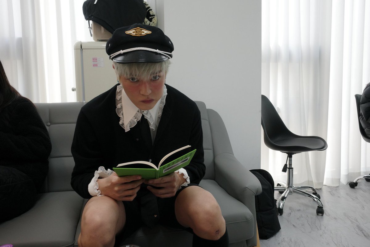 taeyong pics tweet media