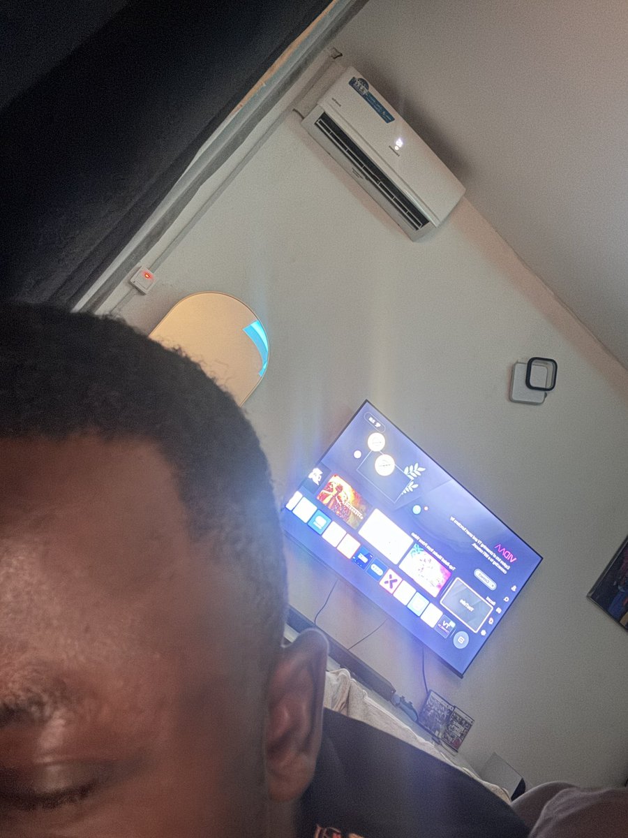 NedunckDefi's tweet photo. That weird phase where as a crypto & FX trader + remote worker, youโre always indoors, barely hungry, staring at charts all day, wanting to step out sometimes but realizing thereโs nowhere to even go.
Then you look at 9-5 people moving around every morning, interacting, commuting, looking active and robustโฆ and you lowkey admire that lifestyle too.
Funny thing is do 9-5 people also admire the freedom of always being indoors? ๐ค
#RemoteWorkLife #TraderLifestyle