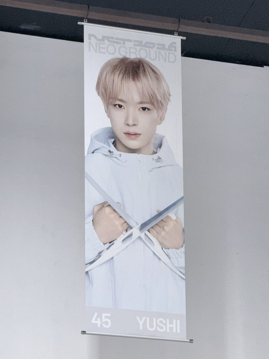 위드 tweet media