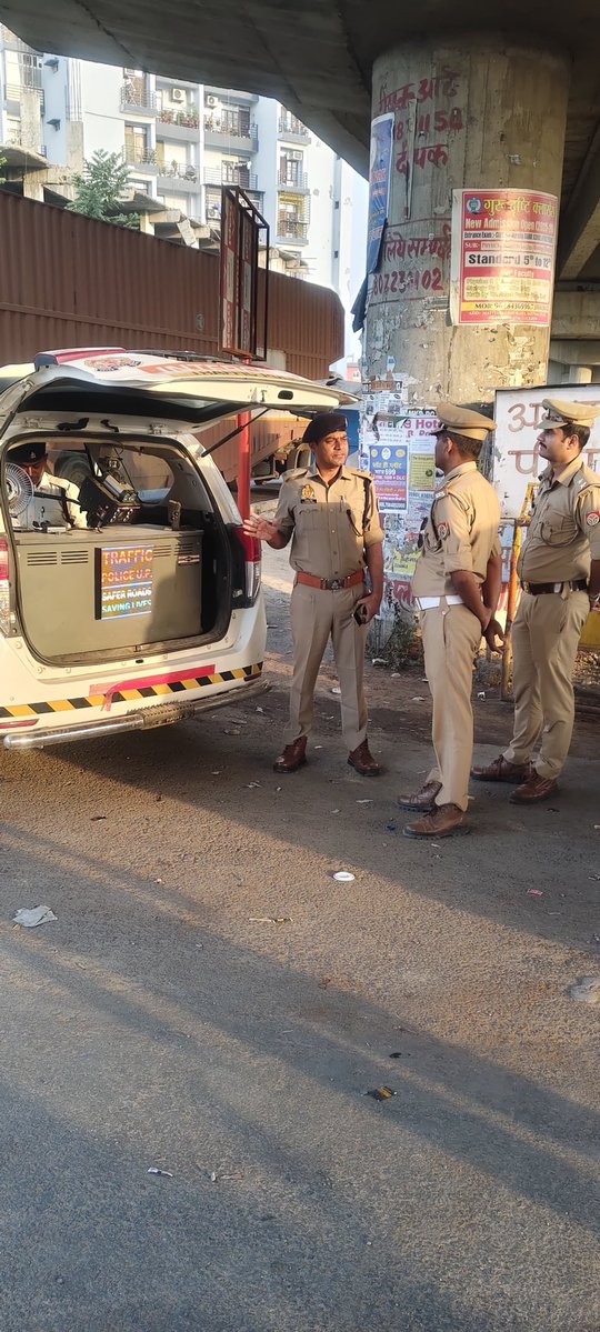 LUCKNOW TRAFFIC POLICE tweet media