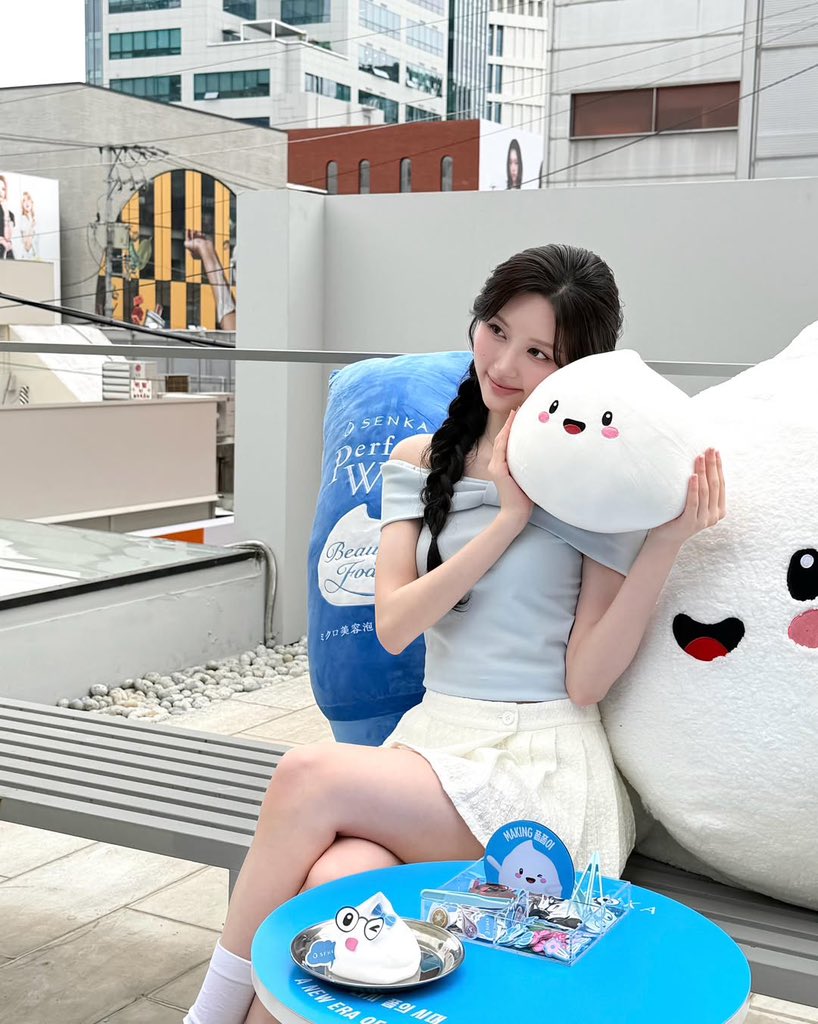 gaeul pics tweet media
