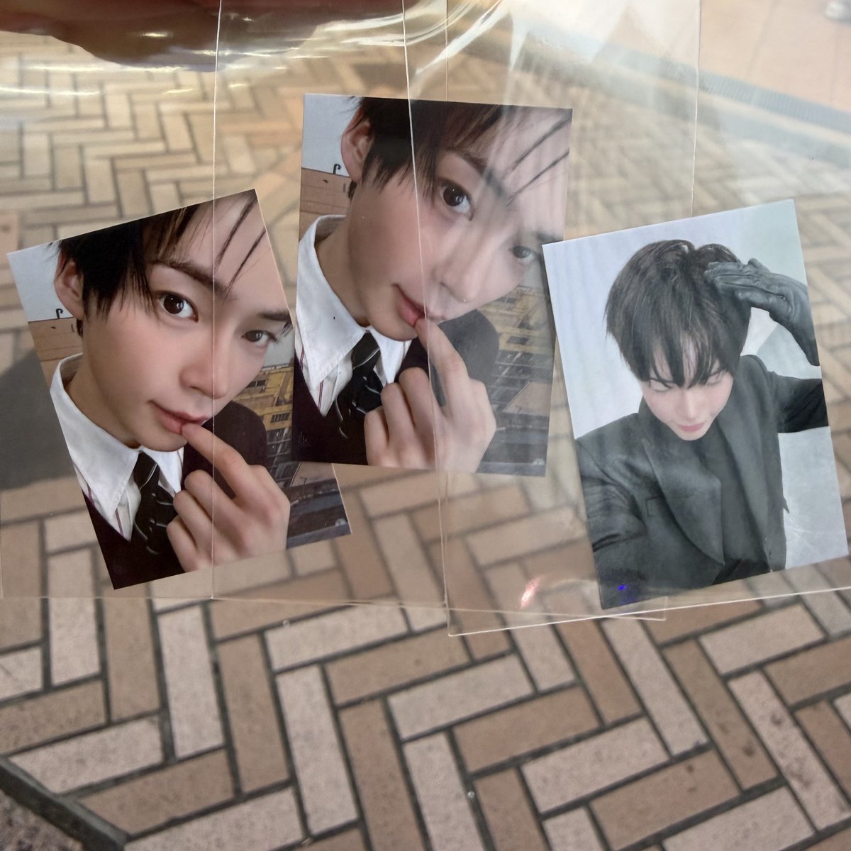 _02kira_'s tweet photo. zerobaseone ZB1 ゼベワン タワレコ 特典 渋谷 店舗特典 トレカ ラキドロ Ascend- 封入  交換

求 同種ジウン
譲 ハンビン

 現在タワレコ渋谷前にいます！お気軽にお声掛けください🙇‍♀️
#ZEROBASEONE交換 #ZB1交換 #ゼベワン交換 https://t.co/sqFZUZkWoQ