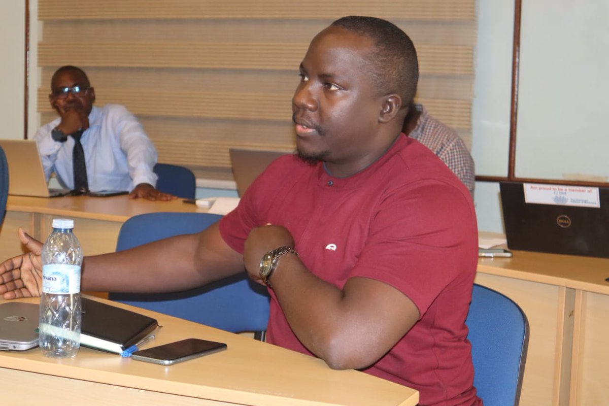 BasewoodUganda's tweet photo. An exciting session of the @UCIFA1  #CPDtraiining about Warehousing and inventory management system facilitated by Counsel Robert Byamukama and Andrew Balyejusa

#basewoodUcifatraining https://t.co/UDUGb2WXIk
