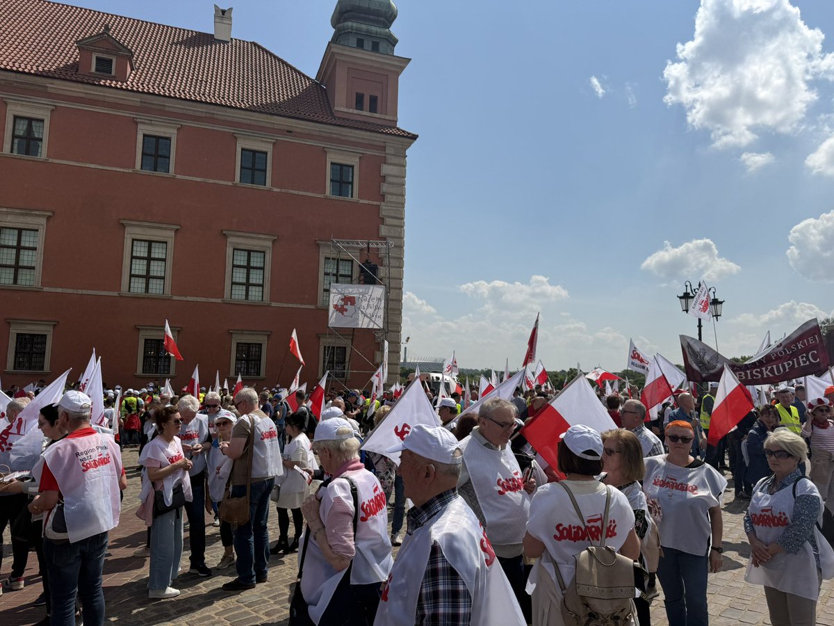 Szymon Stachowiak tweet media