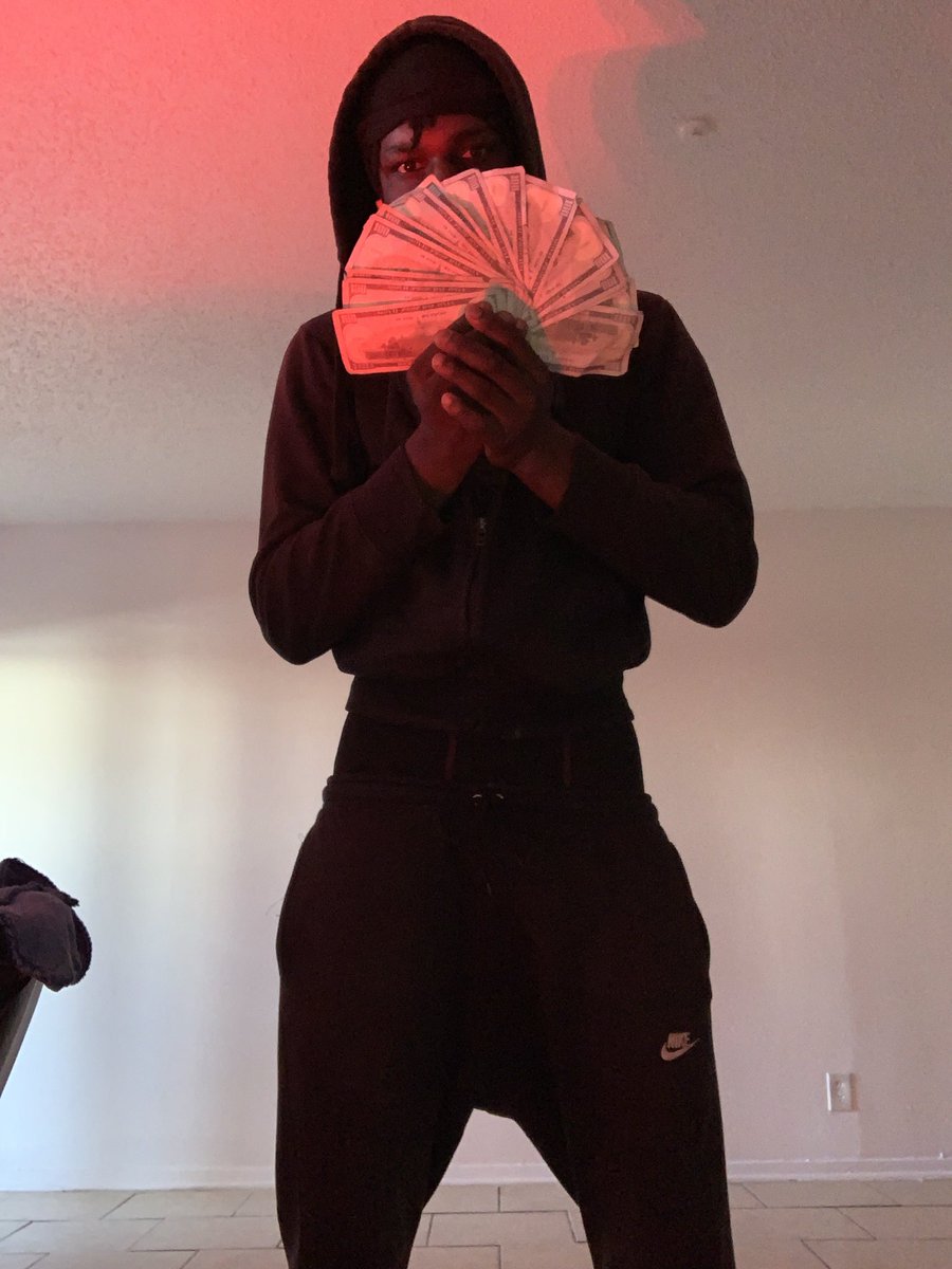 kingkxd3x's tweet photo. Dis dat internet money 💰 💵 https://t.co/G6VJ1xaNxK