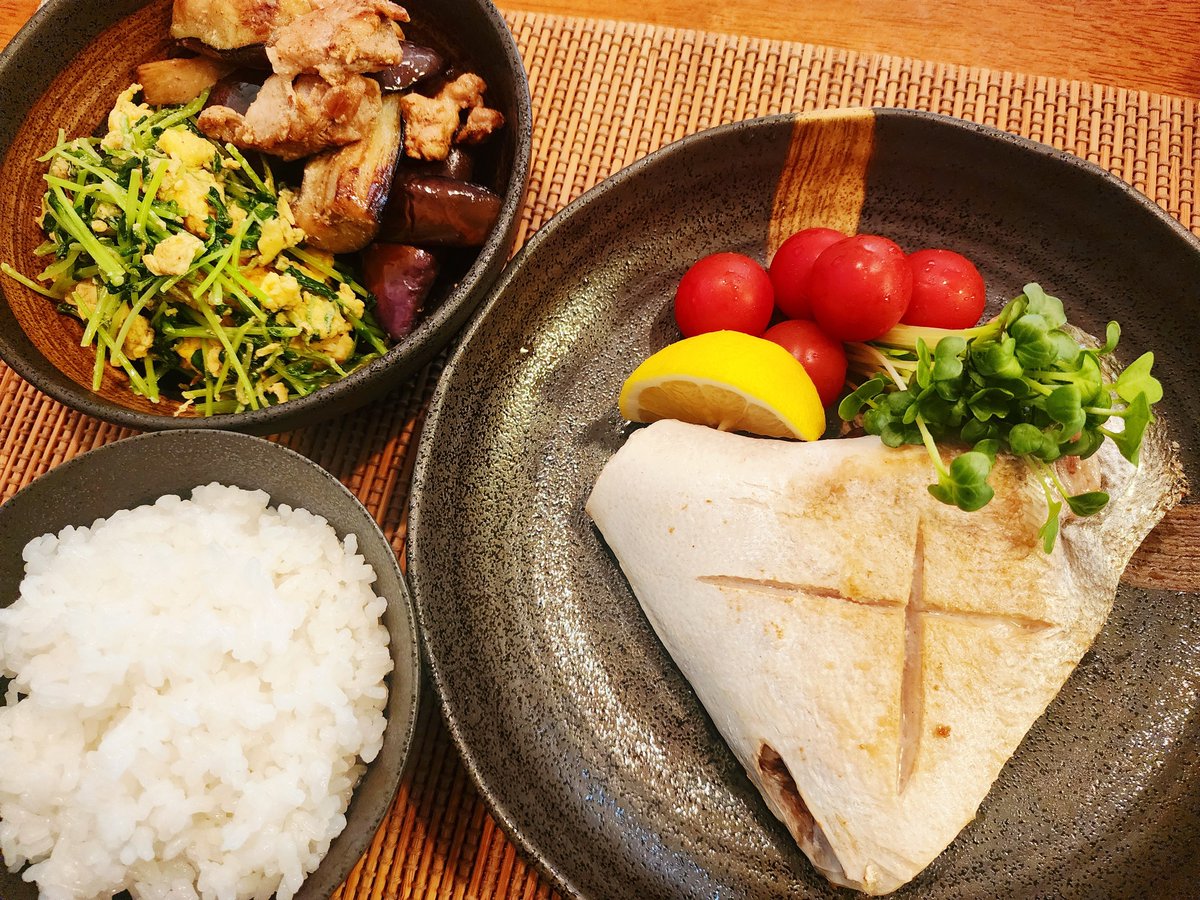 akemeshi1014's tweet photo. #晩ごはん #おうちごはん #ake飯 https://t.co/DBHZuiprSj