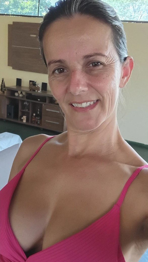 Angela Caetano tweet media