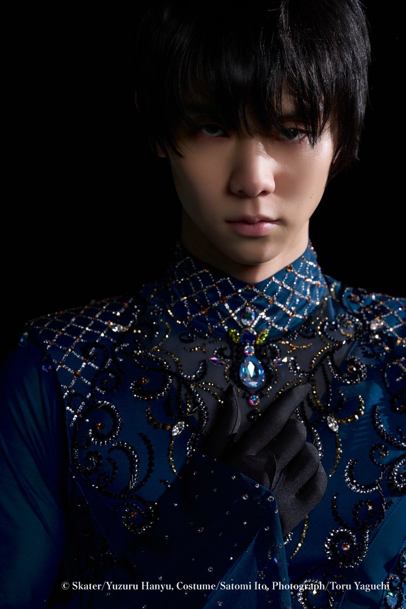 『Couture on Ice(クチュール・オン・アイス) 羽生結弦×伊藤聡美 写真集』&展示会情報 tweet media