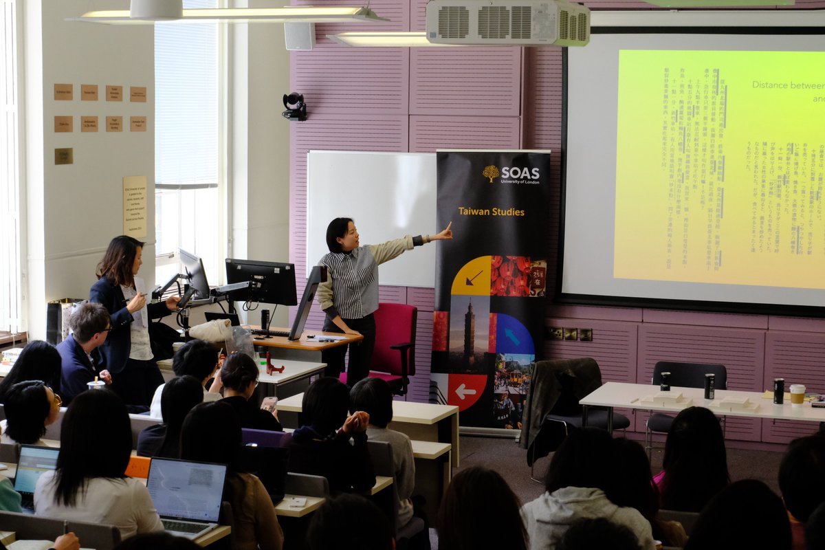 SOASTaiwan's tweet photo. On 18 May, we had the great honour of welcoming Yáng Shuāng-zǐ and Lin King to the Centre of Taiwan Studies for Taiwan Travelogue in Conversation. To have hosted them at SOAS at such a moment feels truly unforgettable!! https://t.co/gcRGrTpIYt