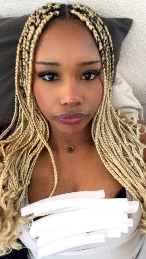 laiclaa's tweet photo. toute #blonde https://t.co/lz24XKKXsu