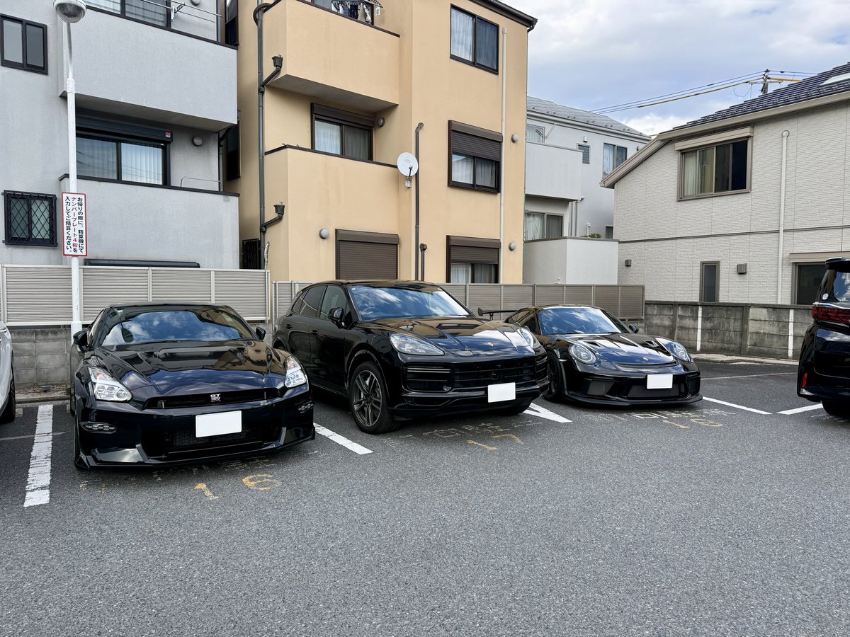 やま tweet media