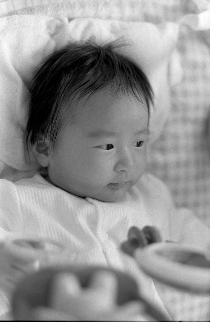 HiroshiOhno's tweet photo. 昔撮影した友人の子供たち。懐かしいです。
2人とも、もう立派な大人になっています。
#モノクロ #フイルム #monochromephoto #TMY https://t.co/9cLnmiKtyF
