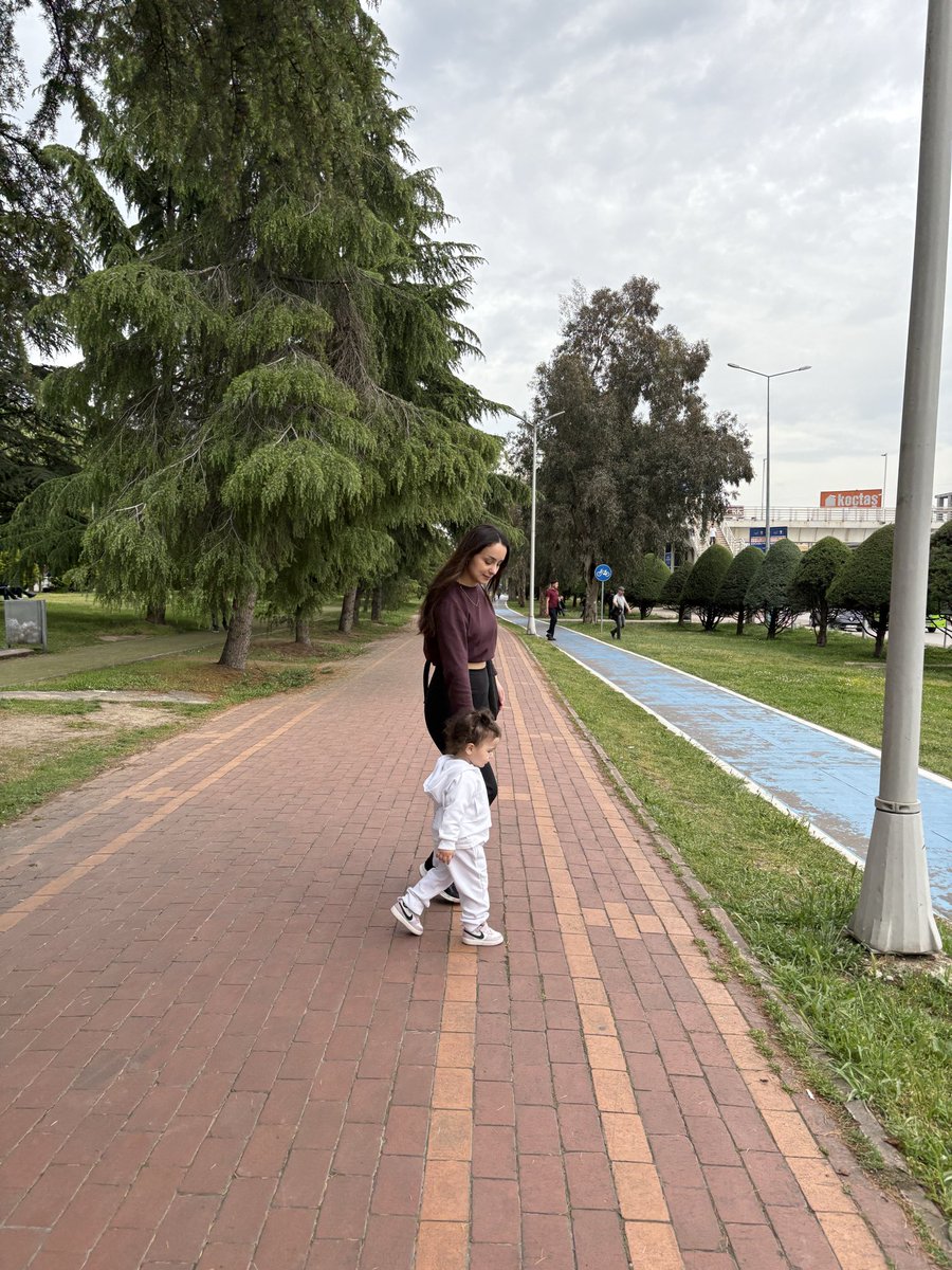 aylnaglms's tweet photo. Teyzecilik online💞 https://t.co/dxYEUOQQrm