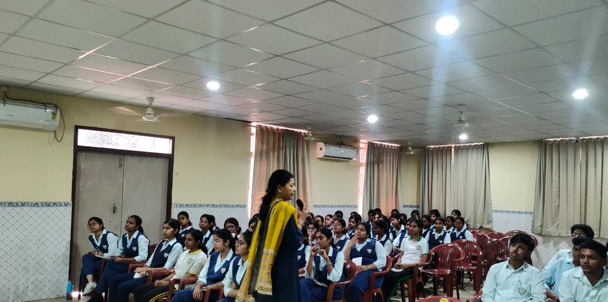 scs_ranchi's tweet photo. Bharat innovates 2026 -
Day 2:
1. PowerPoint presentation on "India’s Evolving Innovation Landscape."
2. Quiz competition on the theme "Who Knows India’s Innovation?"
Winners:
1st : Harshvi  &amp; Shivangi 
2nd : Shanvi  &amp; Sakshi 
3rd : Pratha  &amp; Shubhi 
@AIMtoInnovate @NITIAayog https://t.co/CISIFLaHPd