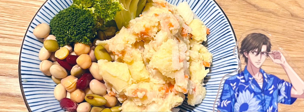 手塚に飯を見てもらう tweet media